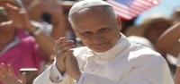 El papa insta a todas las partes en la guerra de Irán e Israel a dialogar por la paz