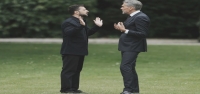 Ataques rusos matan a 18 civiles en Ucrania mientras Zelenskyy busca más ayuda occidental