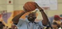Los Golden State Warriors ayudan a transformar las vidas de hombres encarcelados a través de un programa de entrenamiento