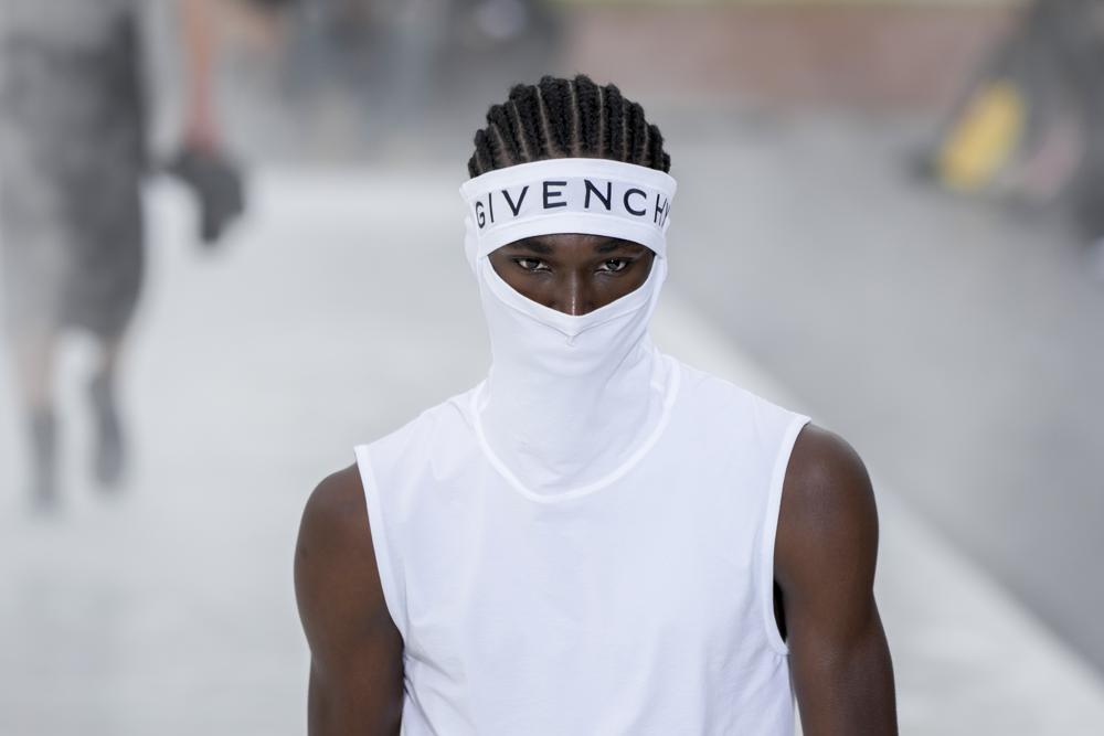 Modelos de Givenchy