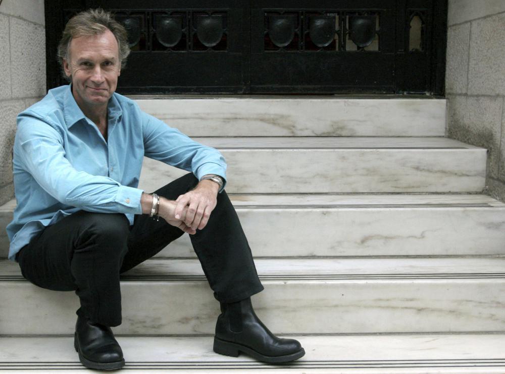 Nicholas Evans