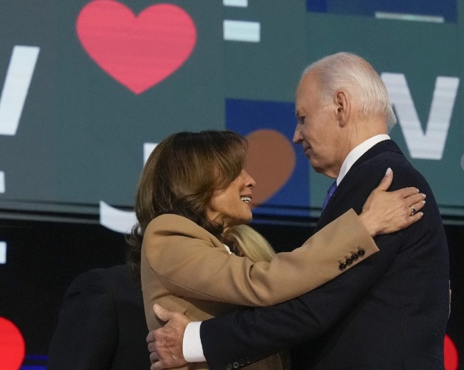 Biden despide