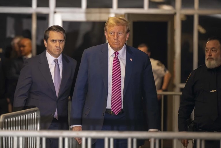 Trump trib