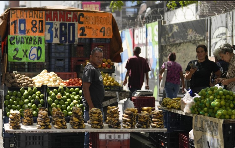 Venezolanos salarios