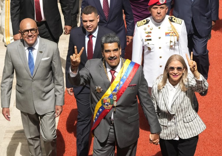 Venezuela arresta