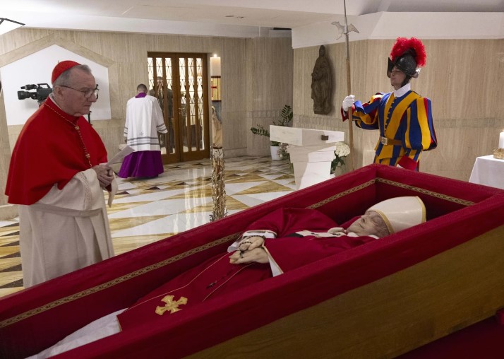 Funeral papa